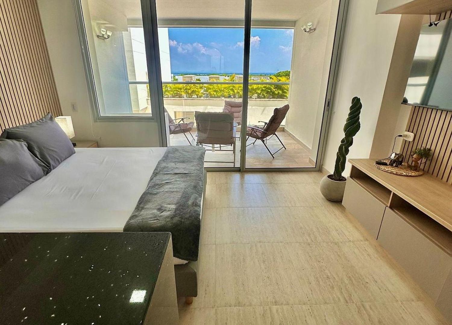 Cb544 | Acogedora Vista A La Piscina