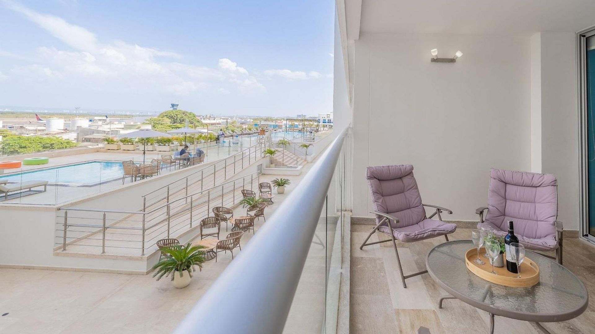 Cb544 | Acogedora Vista A La Piscina Apartamento
