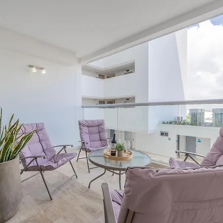 Cb544 | Acogedora Vista A La Piscina Cartagena